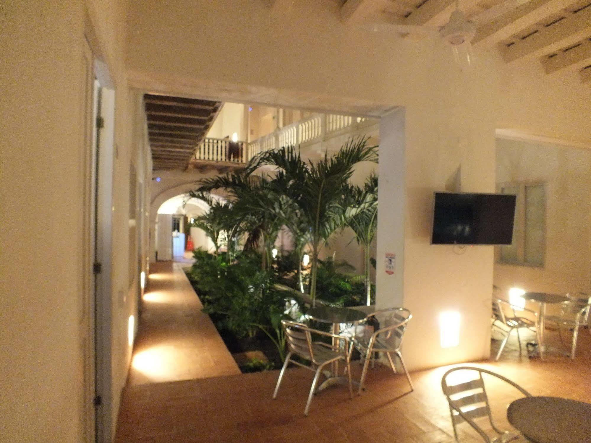 Hostal Casa Escallon Cartagena Екстер'єр фото